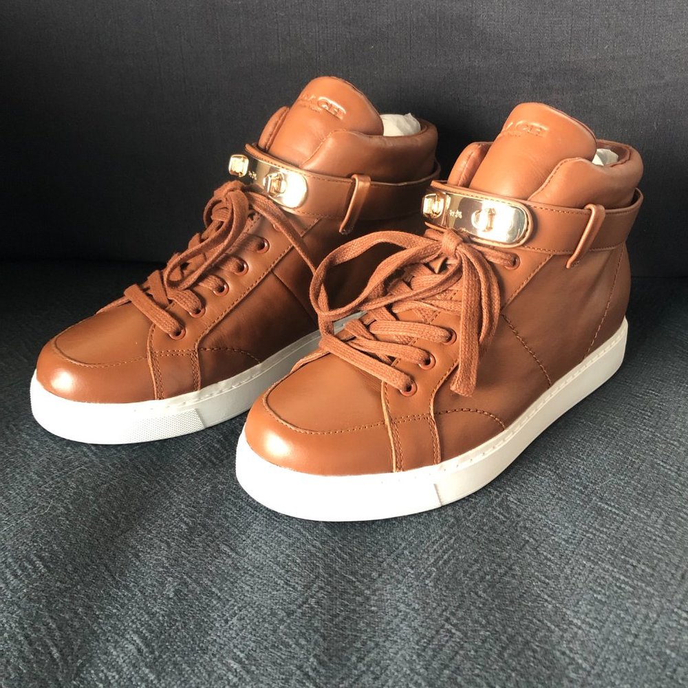 NEW COACH, 7.5 M, RICHMOND SOFT NAPPA, SADDLE